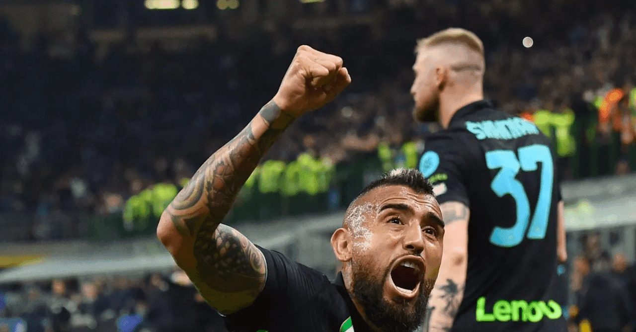 El futbolista chileno se consagró con el Inter en la Copa Italia y en sus redes dejó un polémico mensaje sobre el tema que tiene en vilo a los chilenos y a los ecuatorianos.