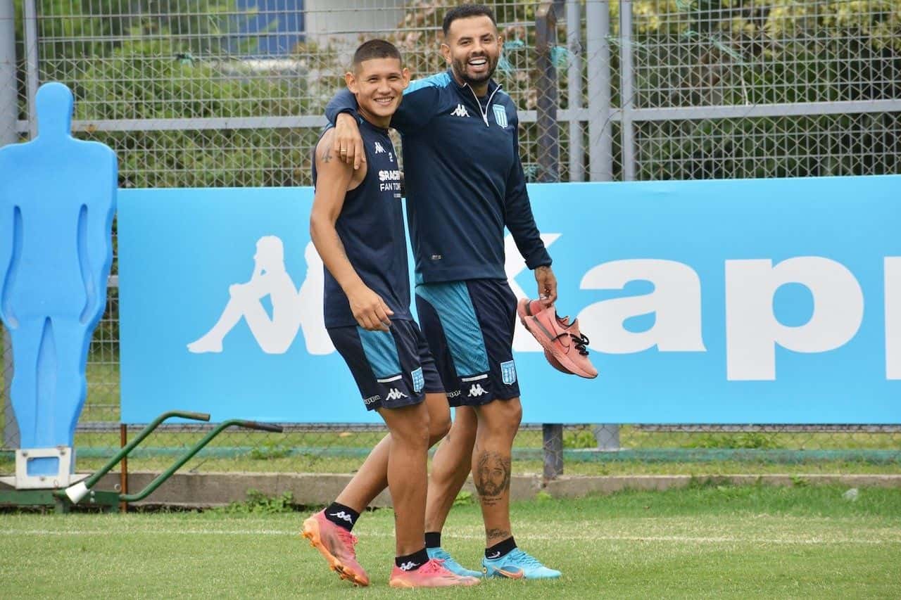 El futbolista colombiano se volvió a entrenar y podría volver a la titularidad este fin de semana.