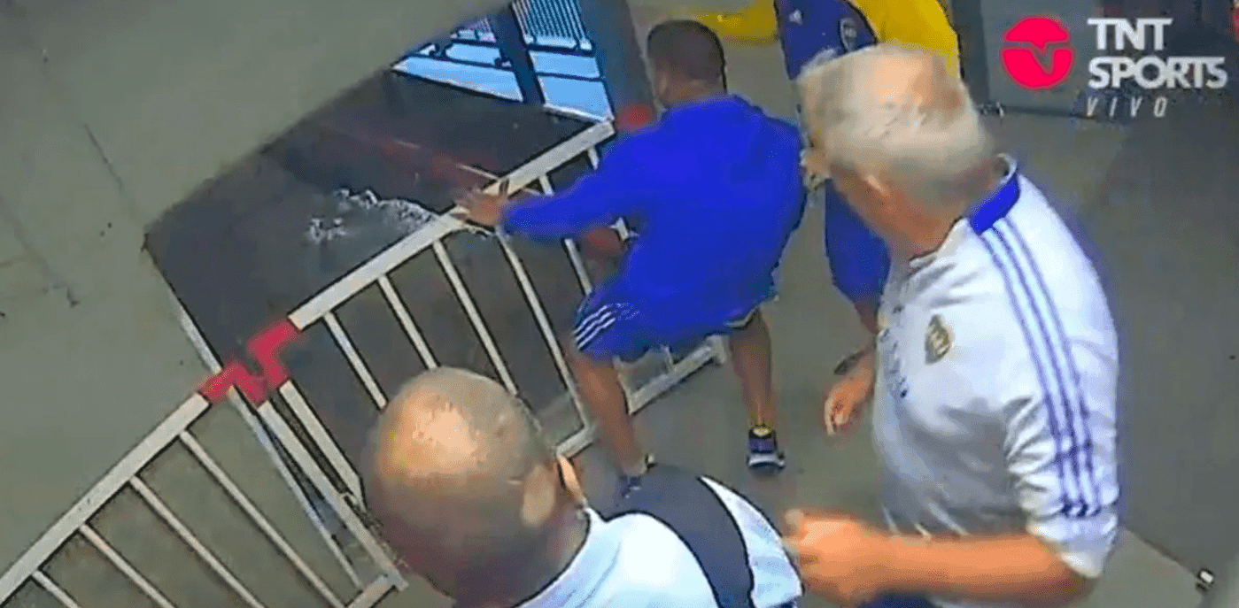 El futbolista de Boca se desubicó luego del triunfo en el Monumental y la gente de River estalló.
