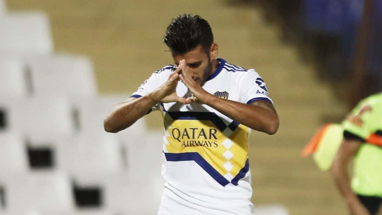 El futbolista decidió presentarse a entrenar en el predio que Boca posee en Ezeiza.