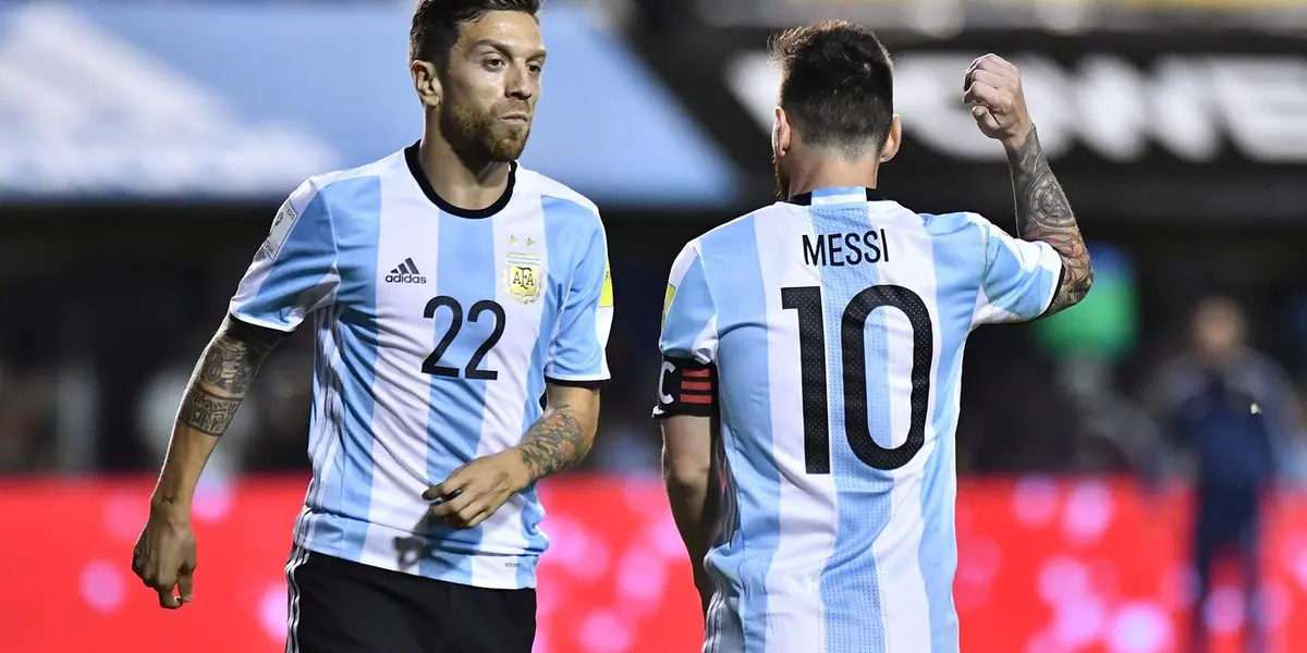 El futbolista del sevilla habló de la Selección argentina y le hizo un pedido a su capitán en el conjunto nacional.
