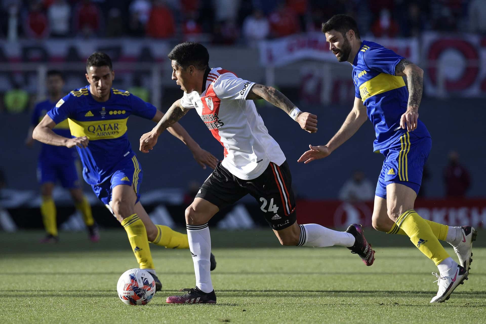 El futbolista disputó casi todo el enfrentamiento sin estar en óptimas condiciones. Mirá que lesión se aguantó.