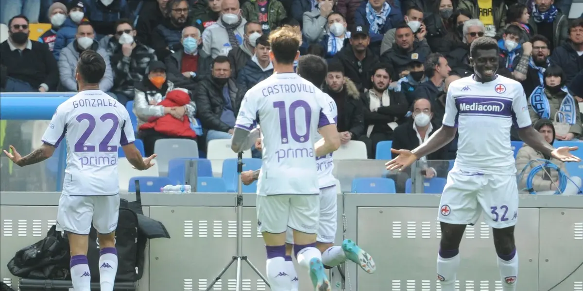 El futbolista jugó un gran partido en el triunfo de la Fiorentina ante Napoli por 3 a 2.