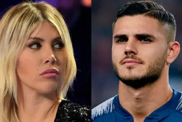 El futbolista y la empresaria se fueron de vacaciones para callar todas las versiones sobre su separación.