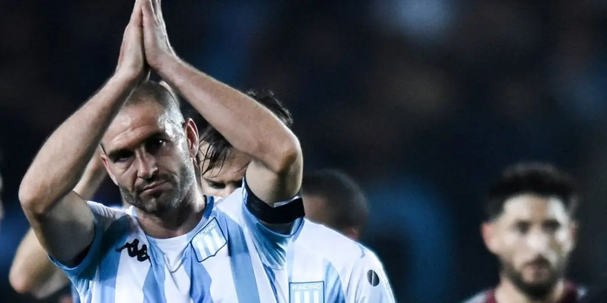 El goleador de 38 años volverá a ponerse la camiseta celesta y blanca.