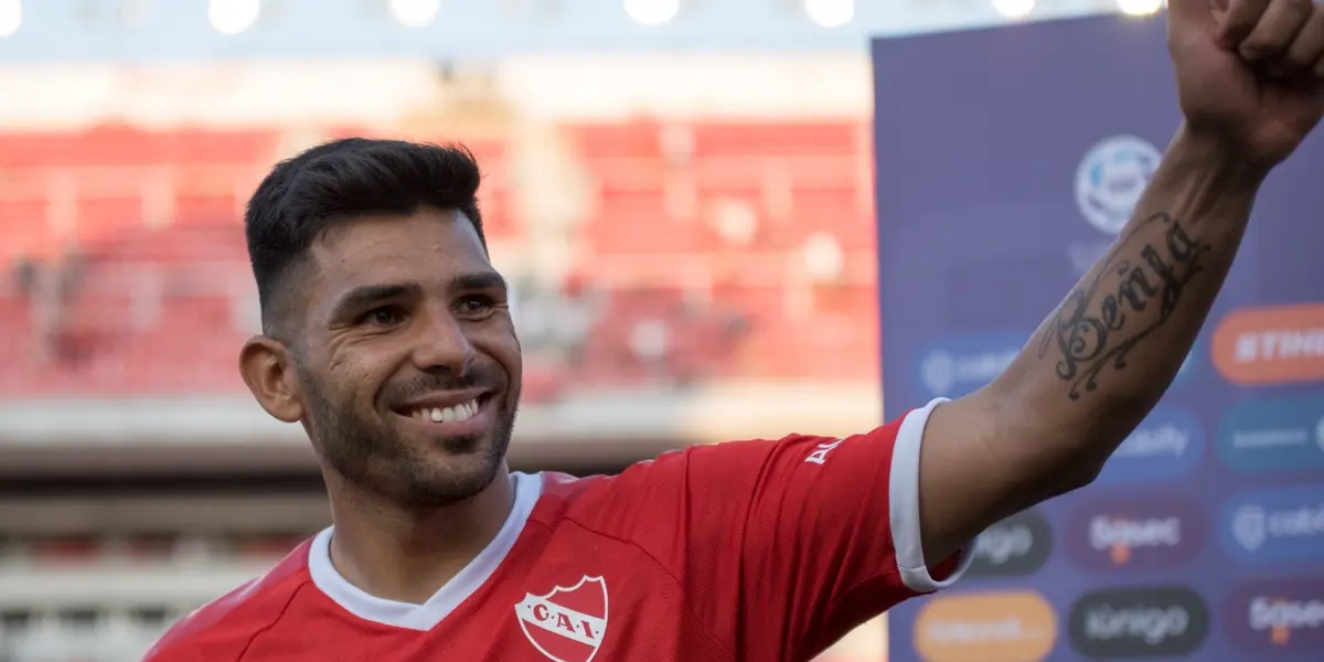 El goleador del Rojo y su crudo relato de la situación que atravesó junto a sus compañeros en el aeropuerto.