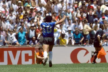 El Instagram de Diego se manifestó por el año que se viene con imágenes del 10 frente a Inglaterra en México 1986. 