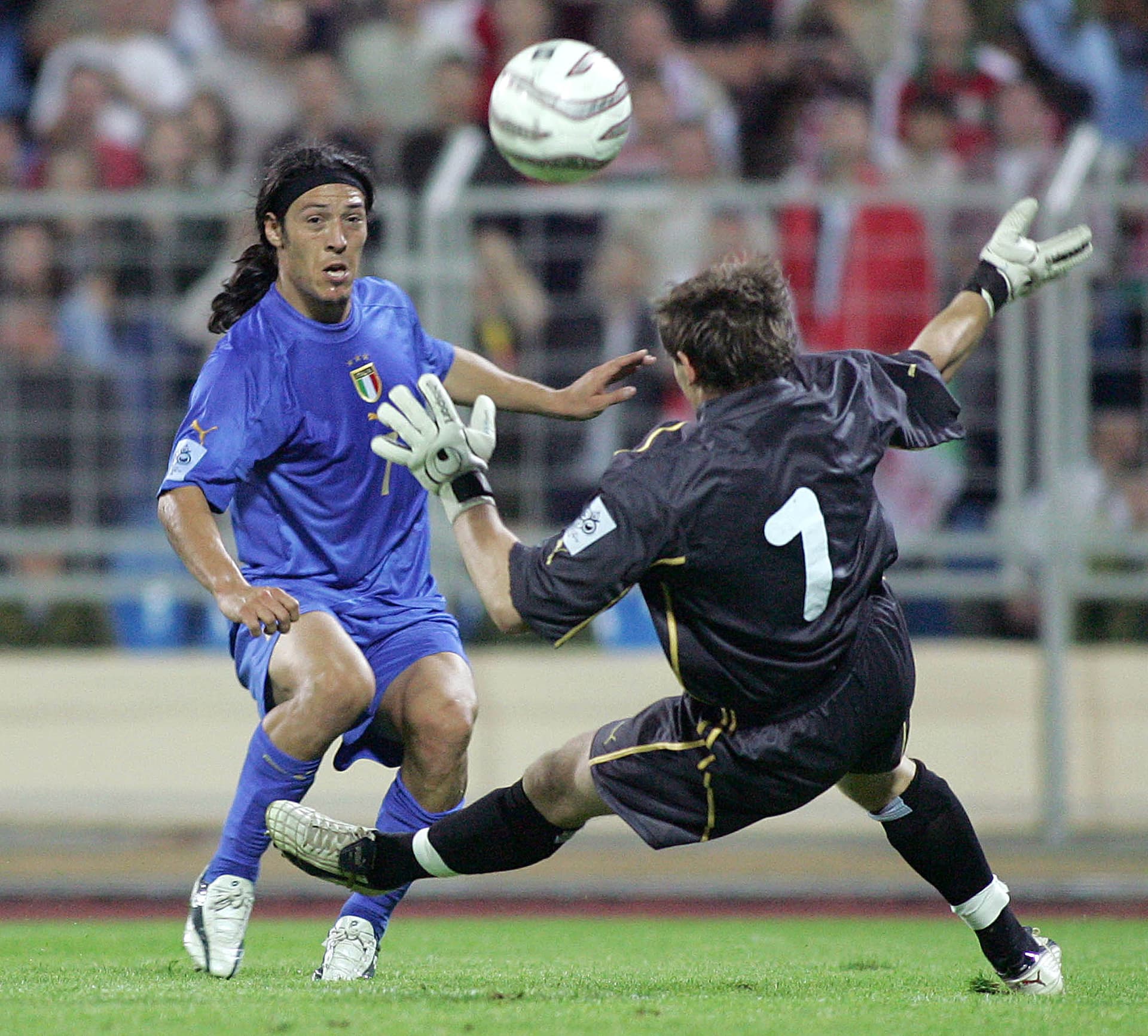 El ítalo-argentino Mauro Camoranesi será entrenador de Deportivo Cuenca.
