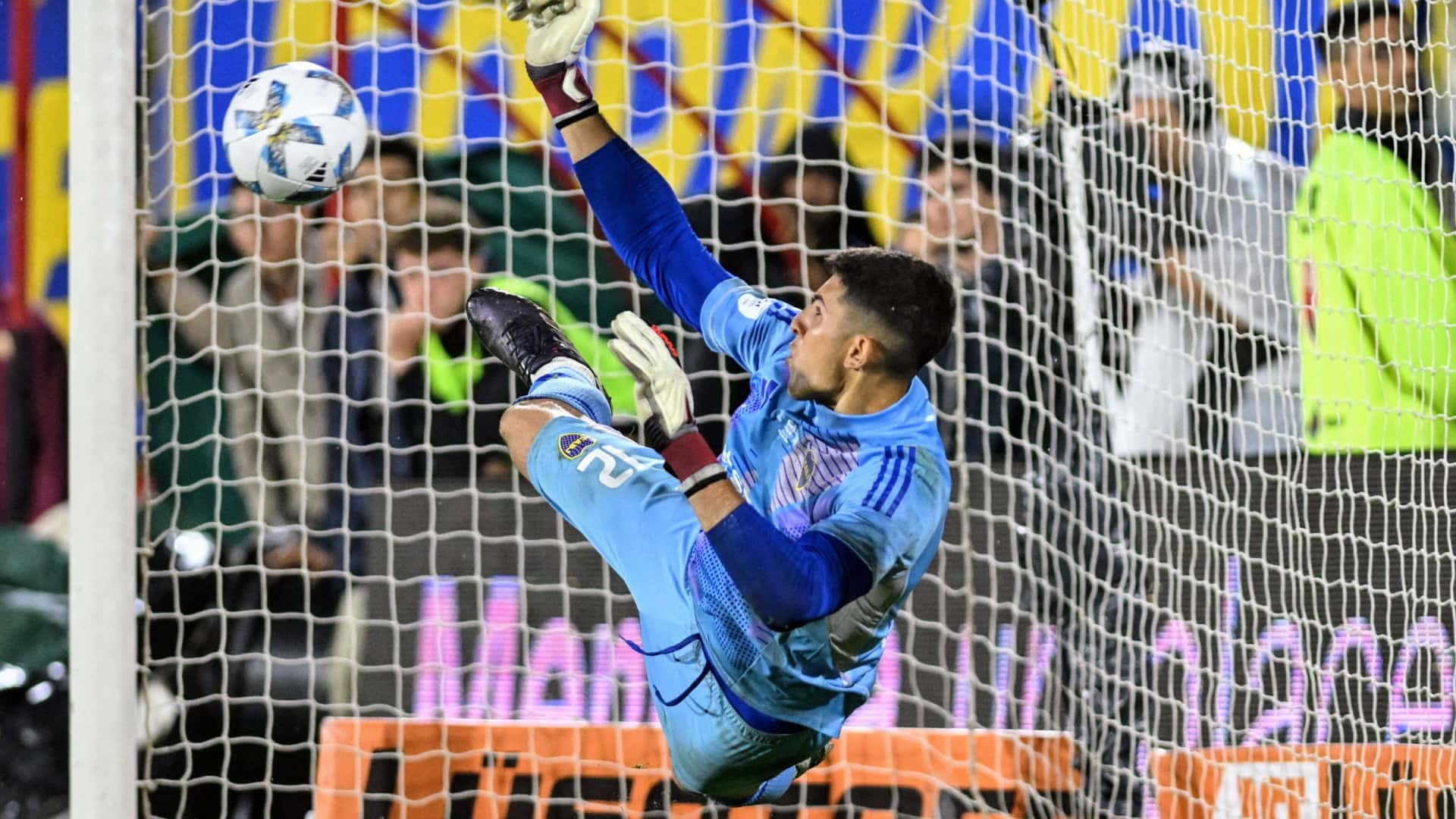 El joven héroe de Boca por Copa Argentina dejó en claro que mira con atención a otro colega.