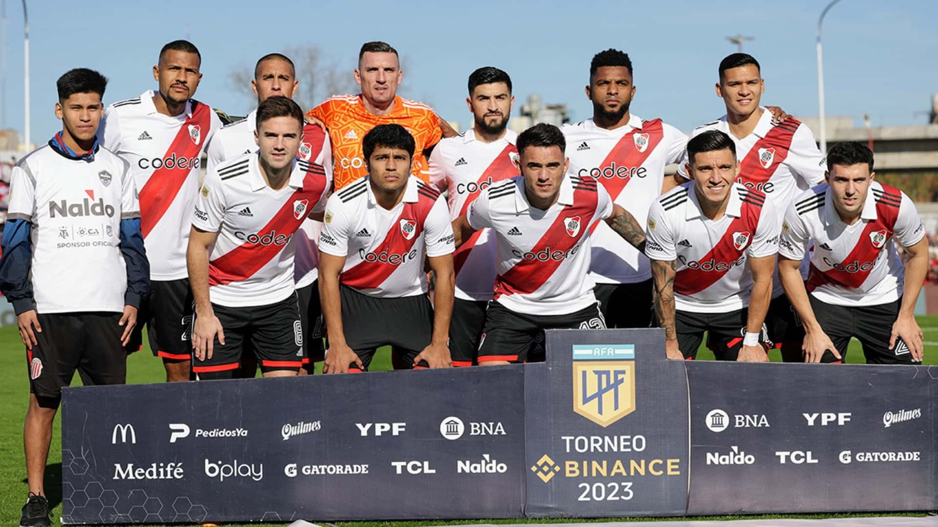 El jugador anunció su retiro del fútbol (Ole)