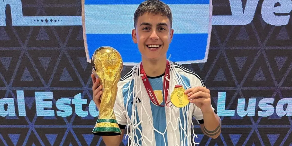 El jugador de la Roma estuvo muy cerca de quedarse fuera de la nómina, pero logró superar la lesión atrás.