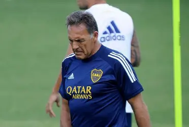 El jugador es el único refuerzo del Xeneize de cara a la Copa Libertadores pero faltó al entrenamiento del plantel.