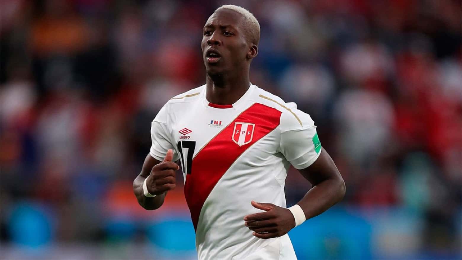 El lateral derecho de la Selección de Perú y del Rayo Vallecano interesa en el Xeneize.
