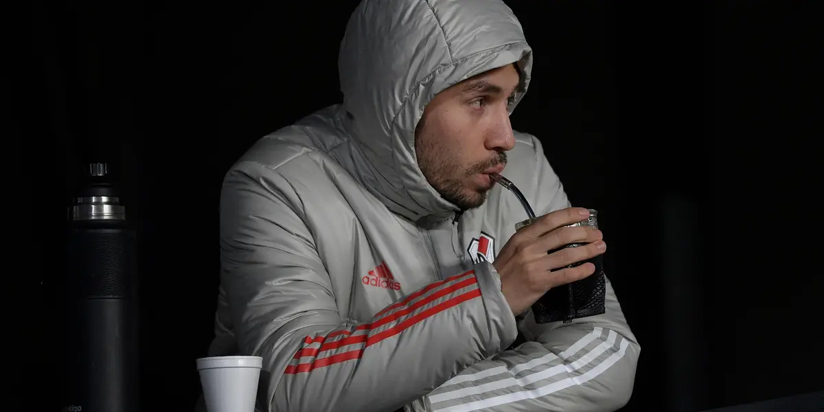 El lateral derecho es nuevo refuerzo del Sevilla de La Liga española.