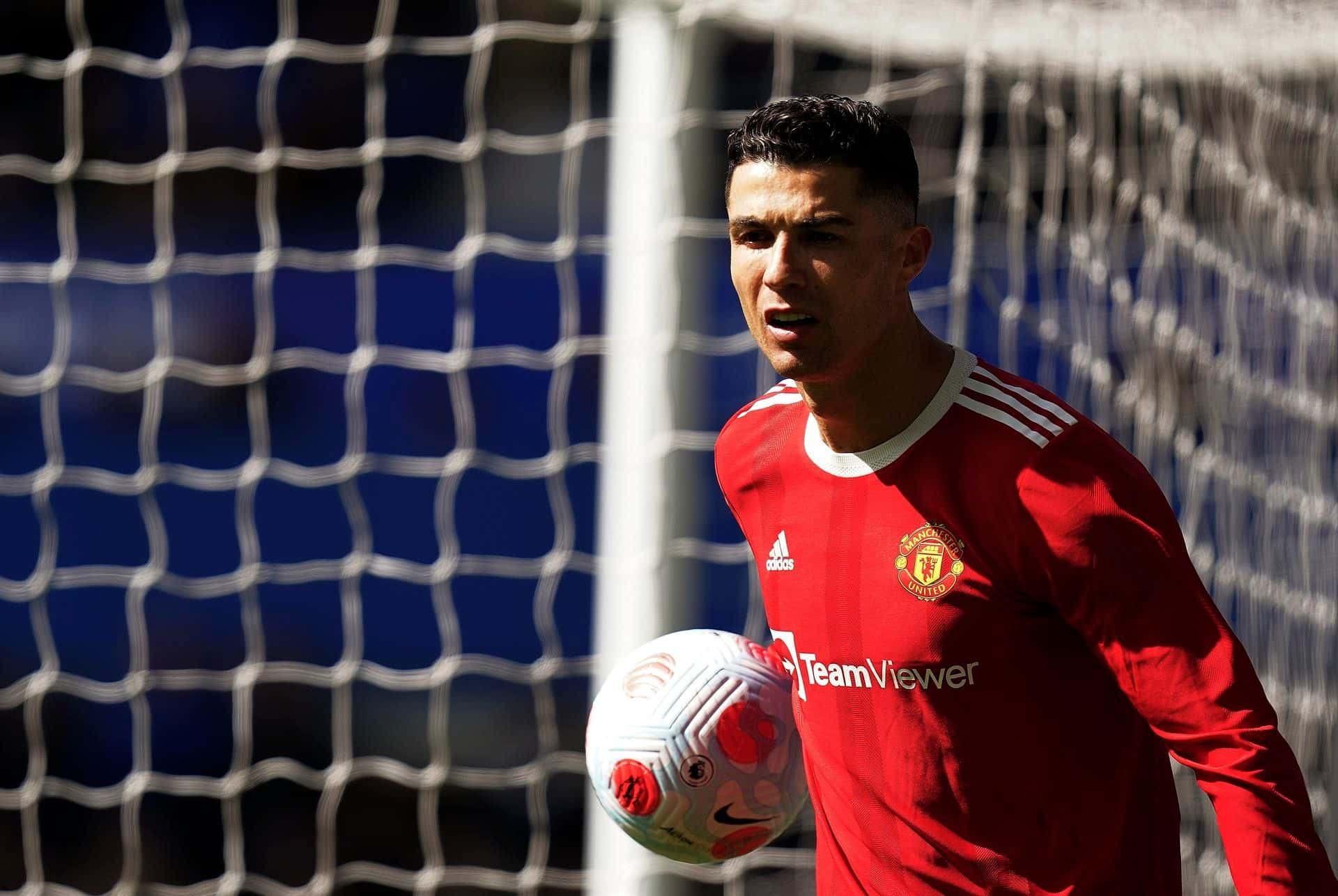 El Manchester United perdió ante Everton y el portugués tuvo una actitud despreciable. Luego, se disculpó en las redes sociales.