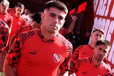 El marcador central zurdo no es tenido en cuenta por el técnico Carlos Tévez en el Rojo.