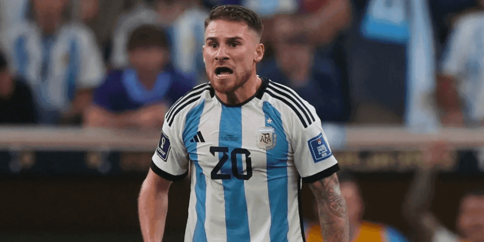 El mediocampista campeón del mundo recibió un golpe bajo en la Premier League