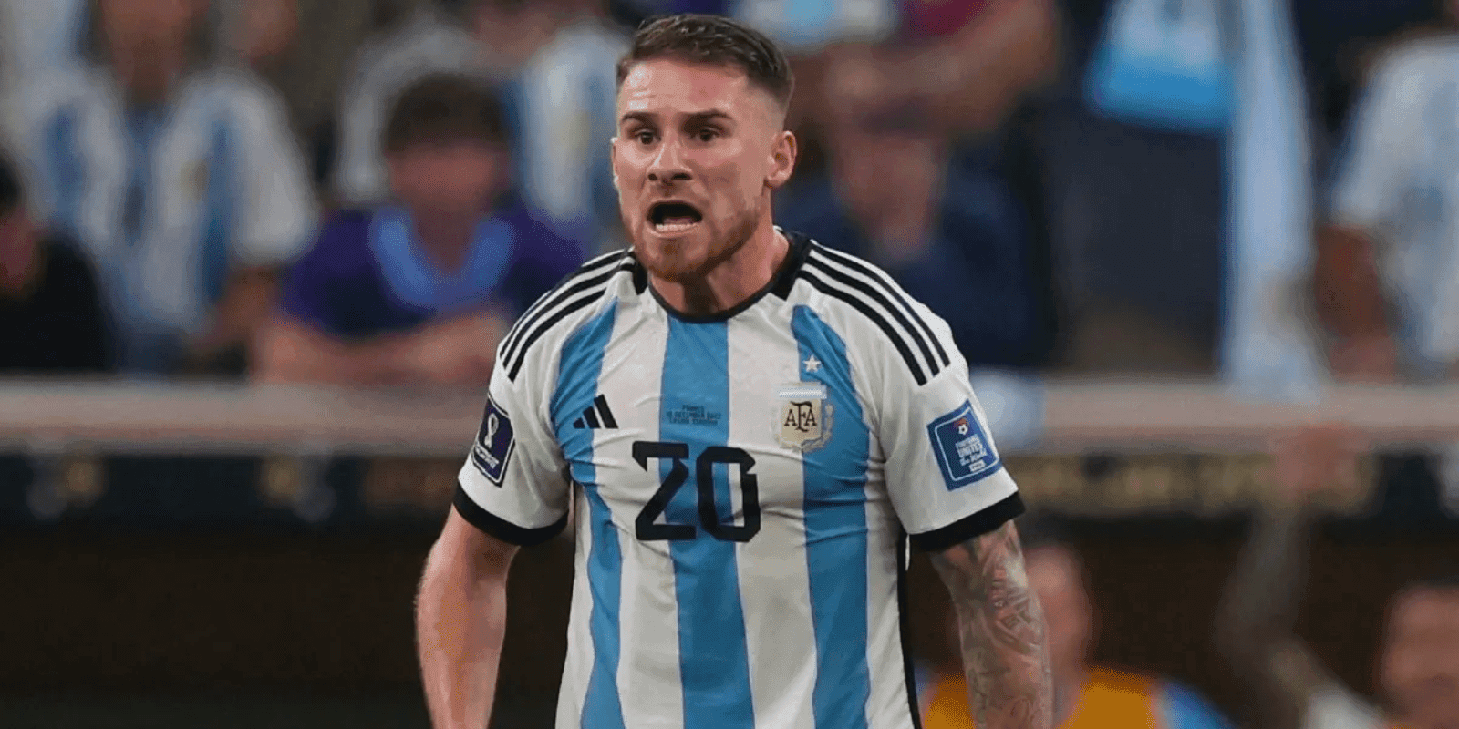 El mediocampista campeón del mundo recibió un golpe bajo en la Premier League