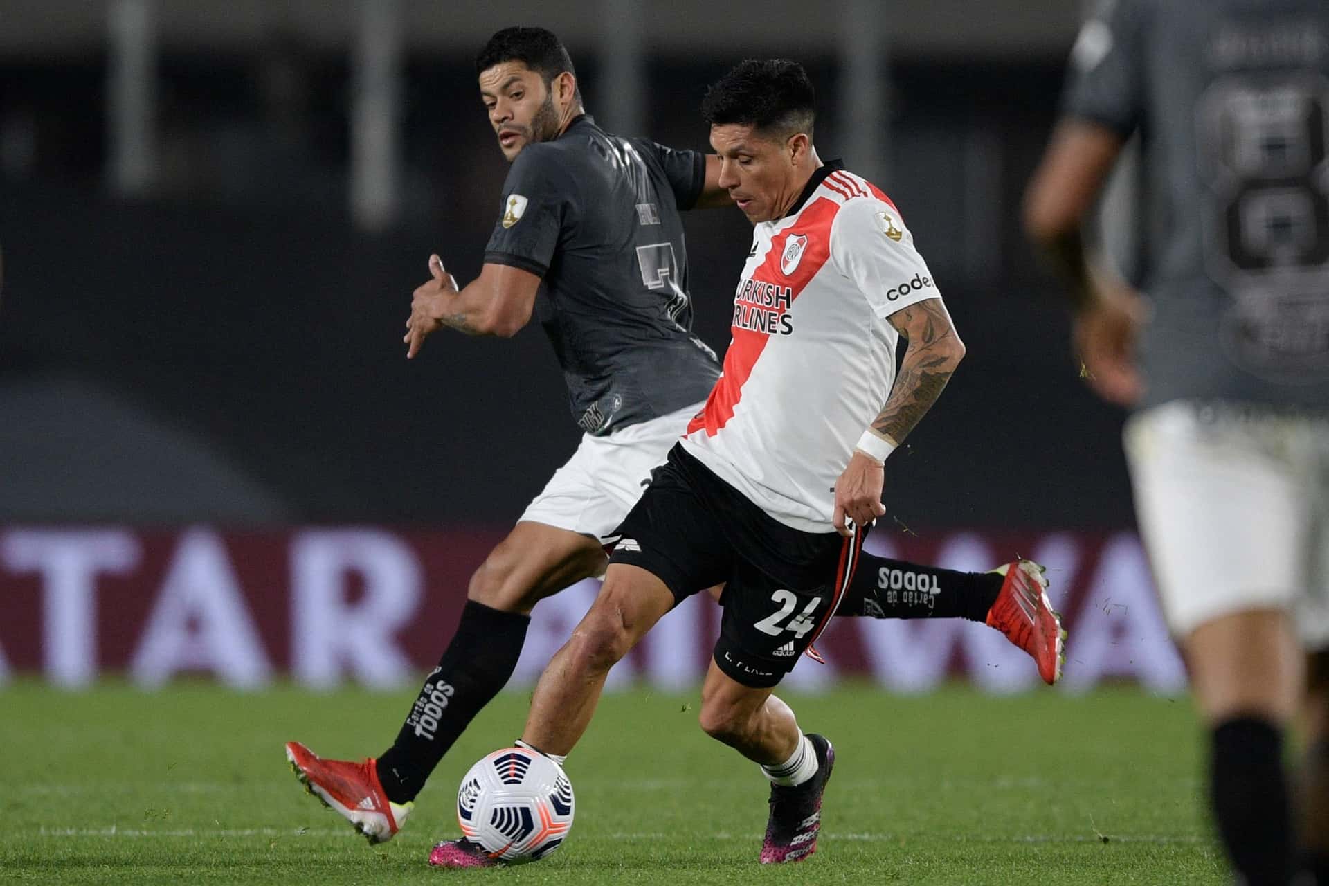 El mediocampista llegó al límite de amarillas y se perderá la vuelta ante Atlético Mineiro en Belo Horizonte, en busca de avanzar a semifinales de la Copa Libertadores de América.