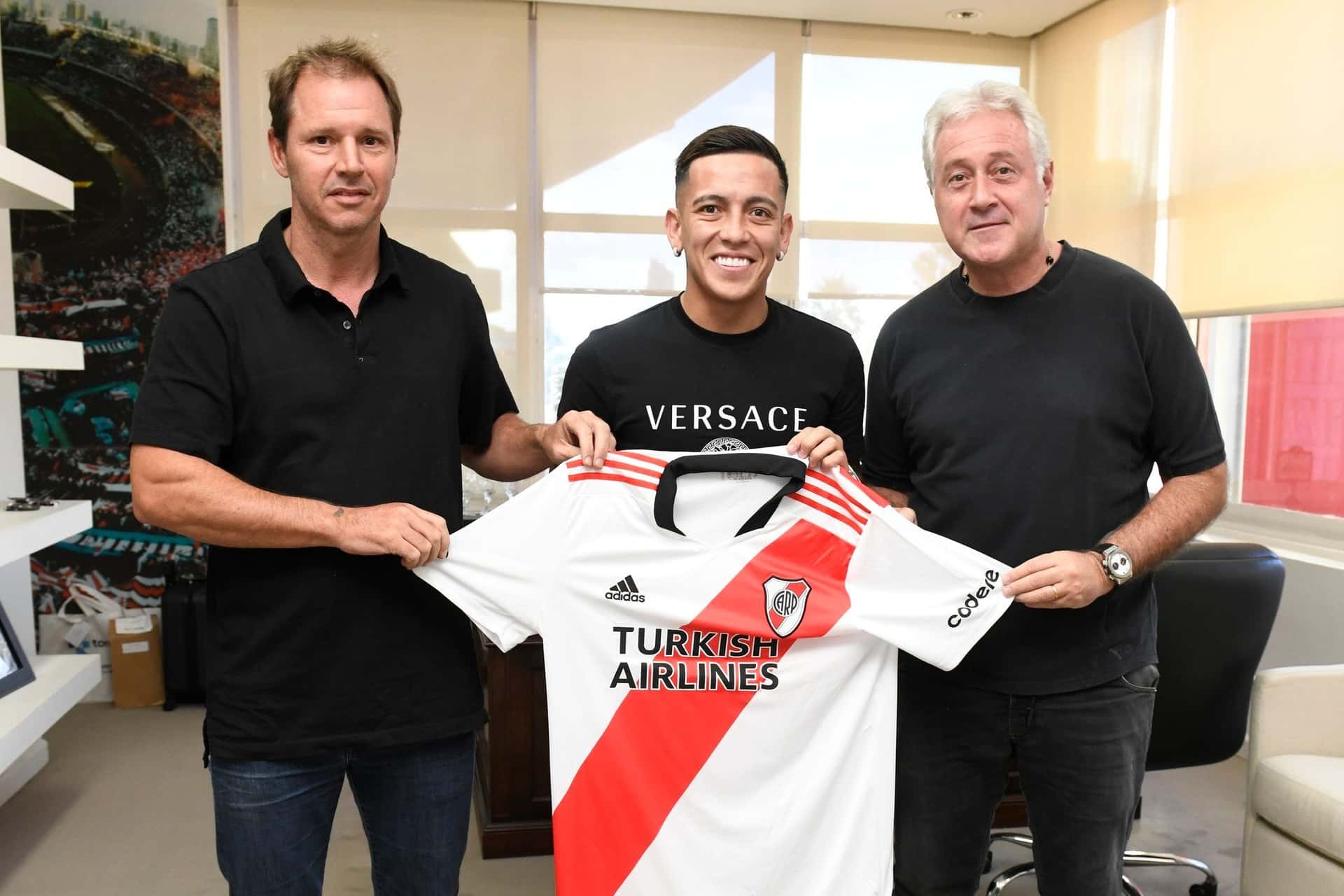 El Millo hizo oficial la llegada de Esequiel Barco, uno de los refuerzos más esperados por Gallardo.