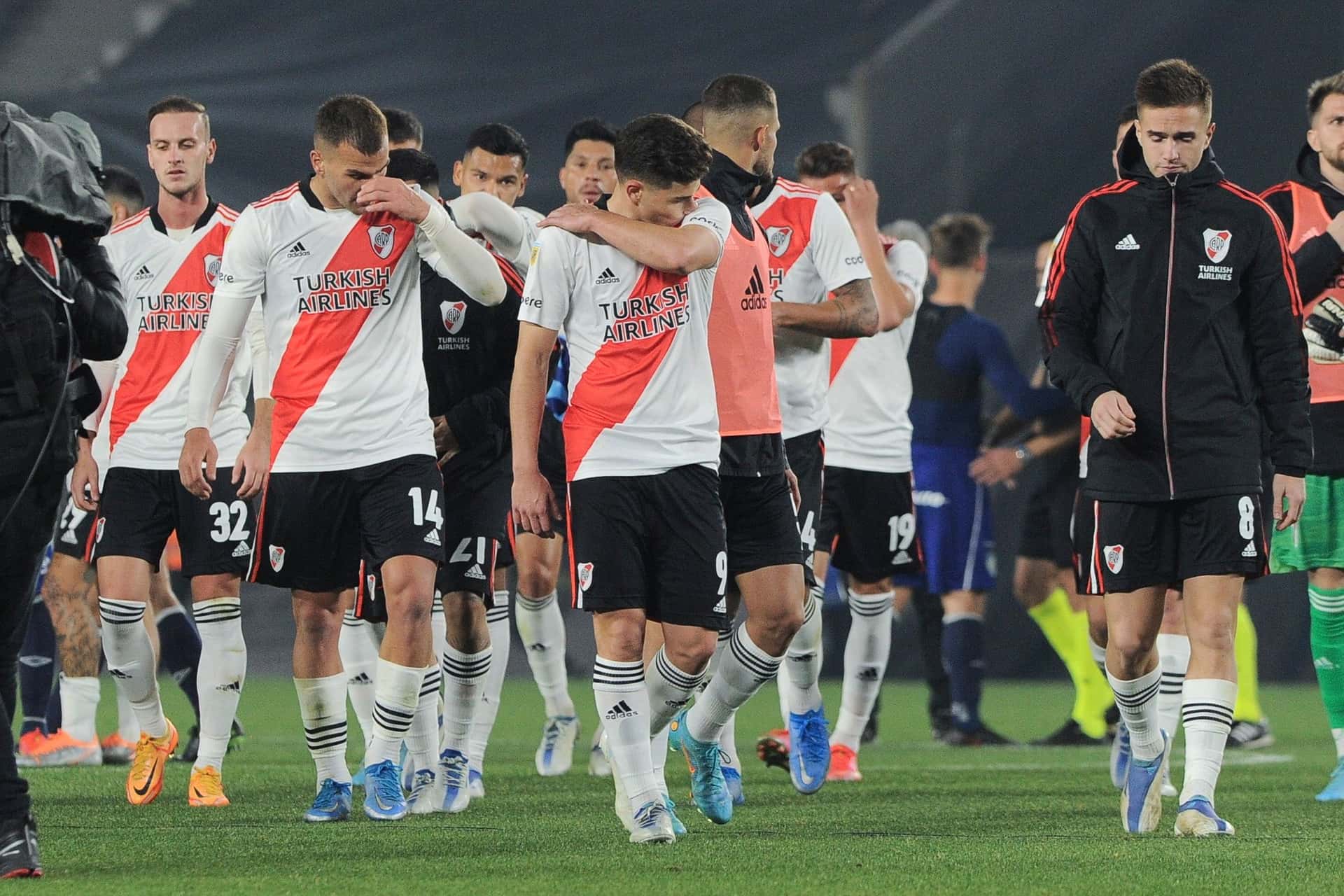 El Millo no pudo con el Decano en el Monumental y crece la preocupación pensando sobre todo en la Copa Libertadores.