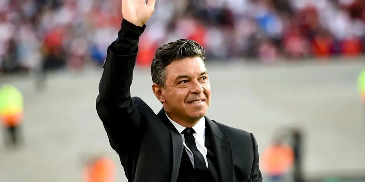 El Muñeco anunció su salida y fue despedido por una multitud. Sin embargo, estará nuevamente frente a sus fanáticos.