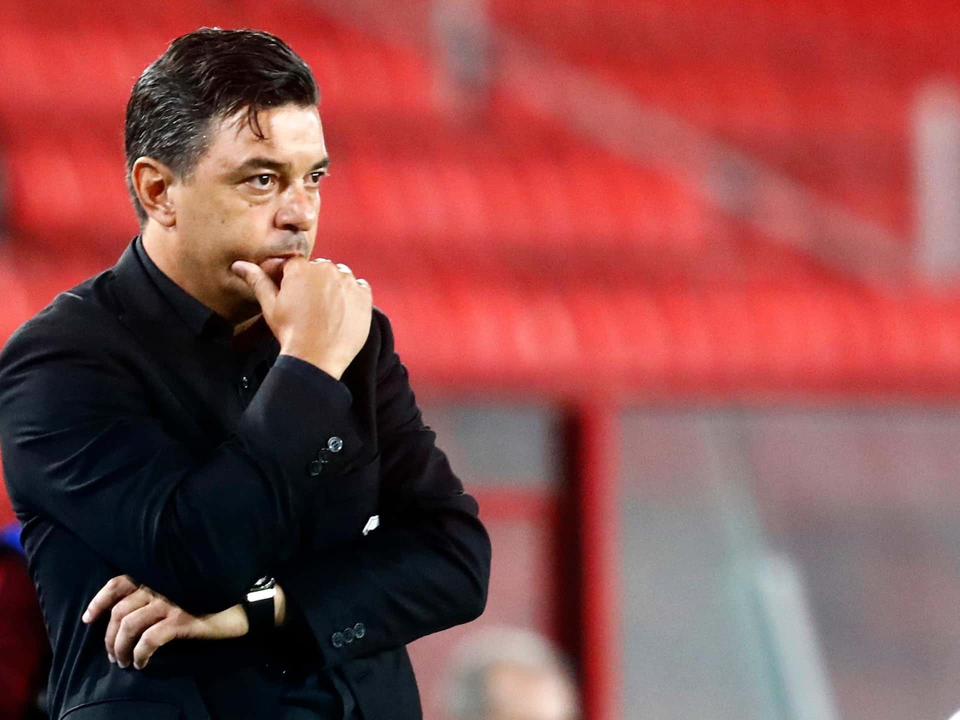 El Muñeco está preparado en caso de que el lateral izquierdo abandone el club en este mercado de pases.