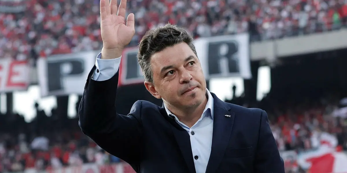 El Muñeco vive sus últimas horas como DT del Millonario, y un hincha lo increpó con una pregunta que respondió sin tapujos.