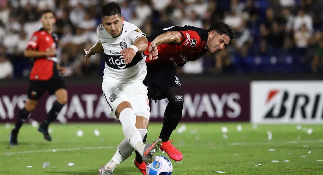 El Negro busca ante la Conmebol que le den los puntos ante Olimpia, en el partido polémico de la última fecha de la Copa Libertadores.