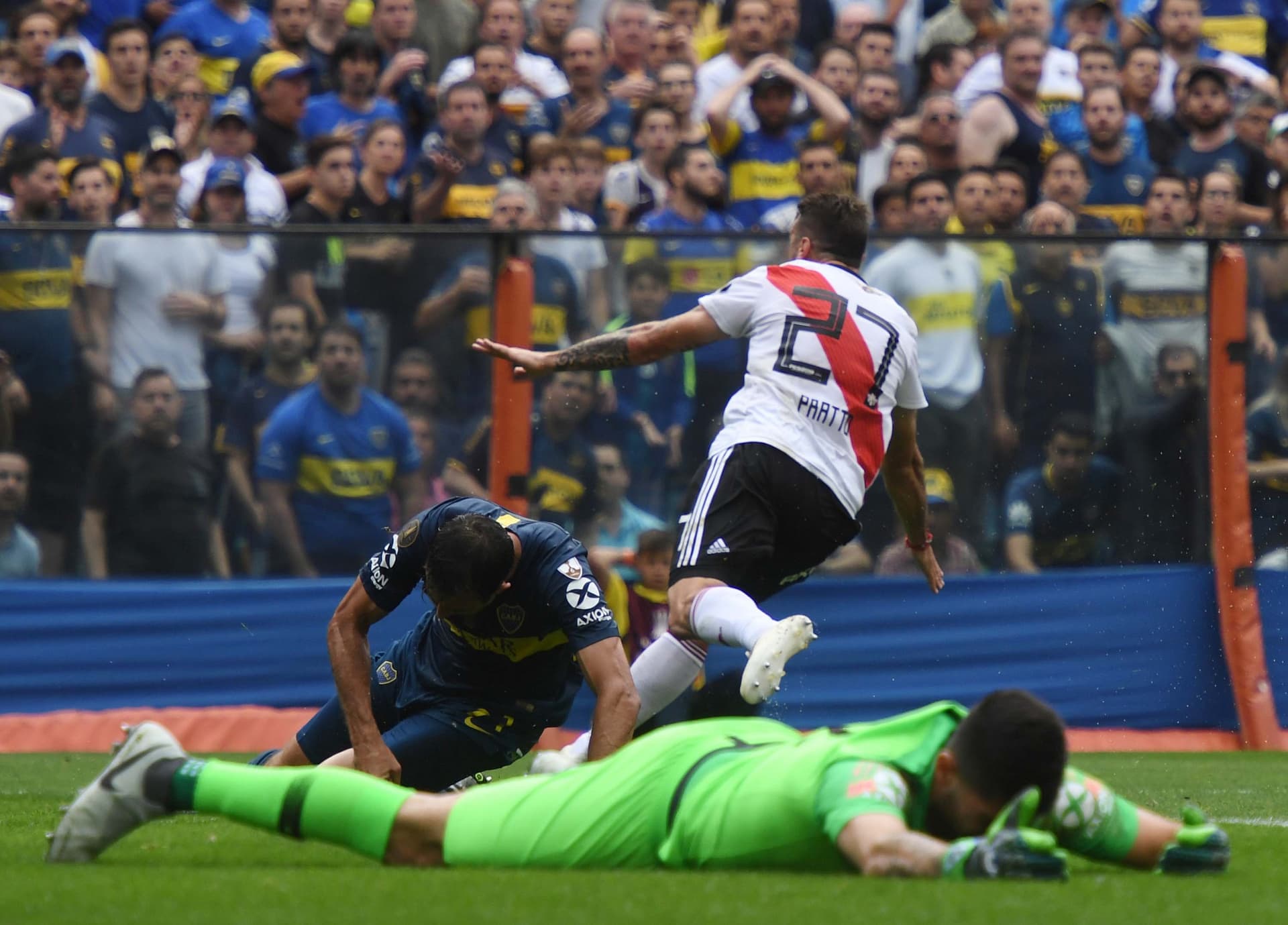 El nuevo delantero de Vélez Sarsfield contó detalles de la serie ante Boca Juniors en la Copa Libertadores 2018.