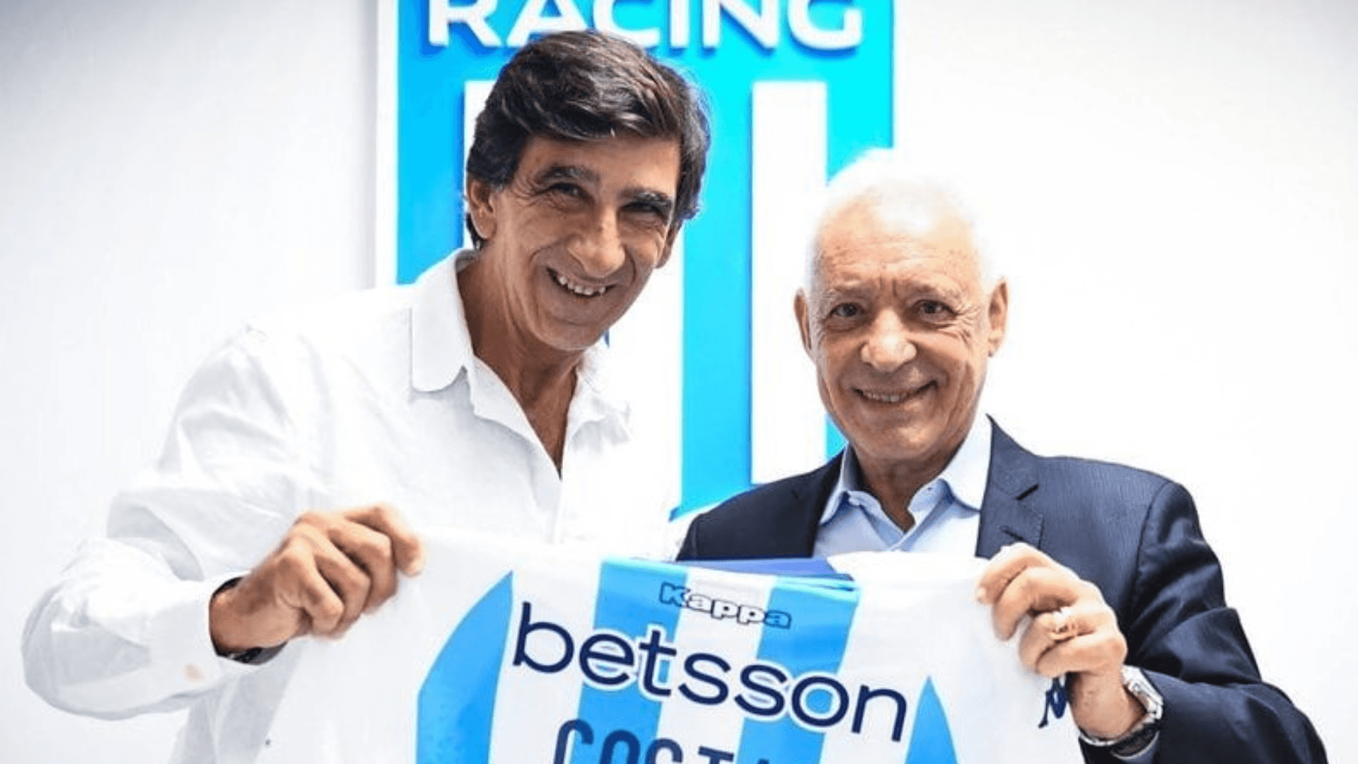 El nuevo entrenador de la "Academia" no se olvidó del presidente del club
