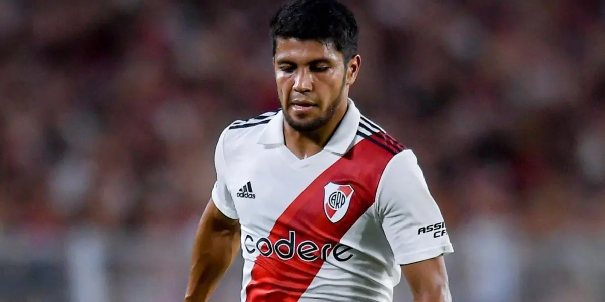 El paraguayo tuvo una mala noche en Perú y los reflectores lo enfocan como uno de los más flojos. ¿Puede marcharse? Un equipo lo recibiría.