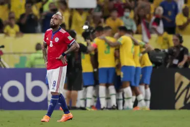 El penta se impuso por 4 a 0 y dejó a La Roja al borde de la eliminación. En la última fecha deberá ganar y esperar otros resultados para acceder al Repechaje.