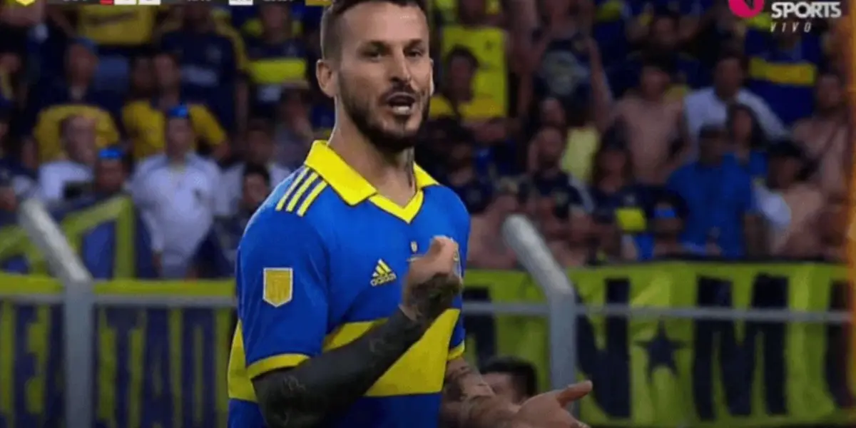 El Pipa ingresó en el complemento y luego de un polémico gesto, Facundo Tello le mostró la roja.