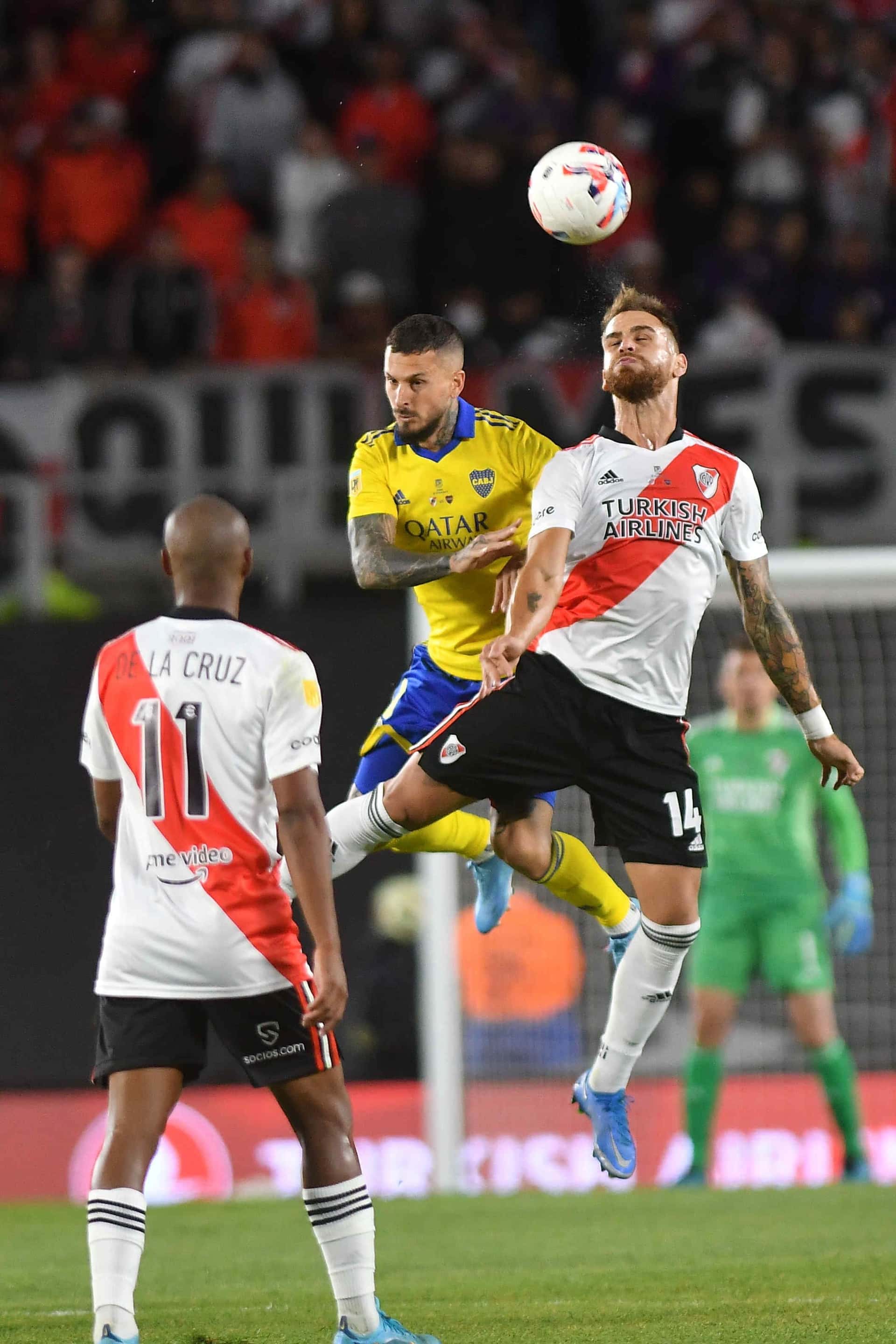 El Pipa salió en el entretiempo, cuando el partido estaba igualado sin goles. Luego, el Xeneeize lo ganó 1 a 0 con gol de Sebastián Villa.