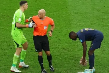 El portero de la selección argentina habló de cómo se comunica con los adversarios en la cancha.