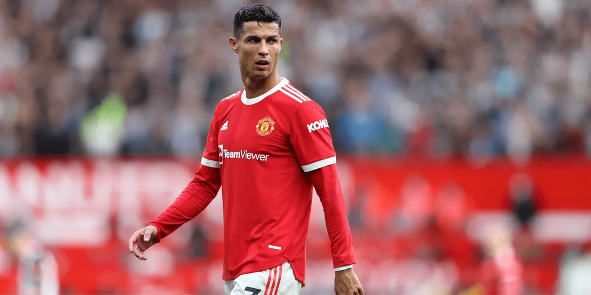 El portugués no es titular en la Premier League y podría regresar a su país para jugar la Champions