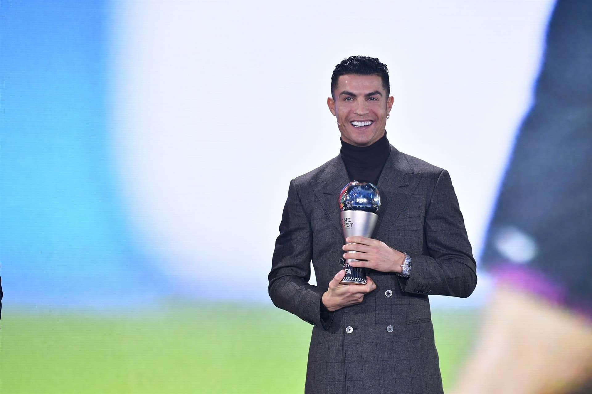 El portugués se expresó tras conseguir el Premio Especial de la FIFA a la trayectoria por su historial con la selección de su país.
