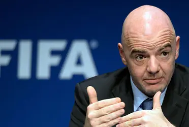 El presidente de la FIFA está en la Argentina y se refirió al bochornoso descenlase del clásco sudamericano por las Eliminatorias. 
