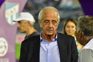 El presidente de River Plate le mandó una indirecta al vice de Boca Juniors.