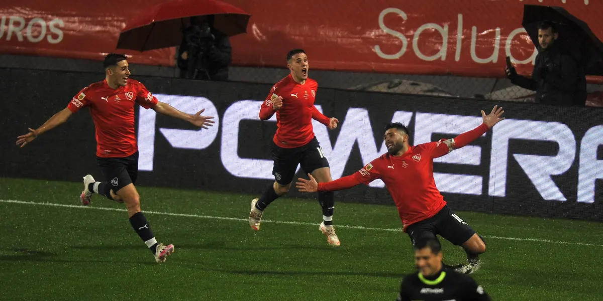 El Rojo festejó la victoria por 1-0 en el clásico de Avellaneda por la Liga Profesional.