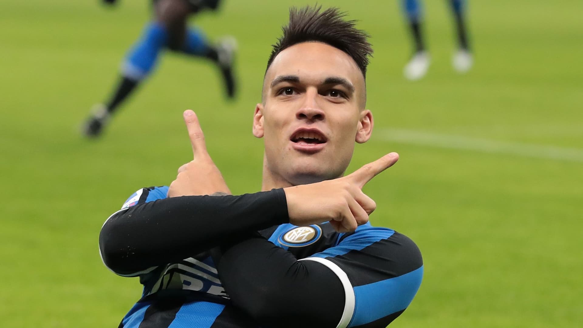 El Toro marcó en la victoria por 5 a 0 del Neroazzurro sobre Salernitana.