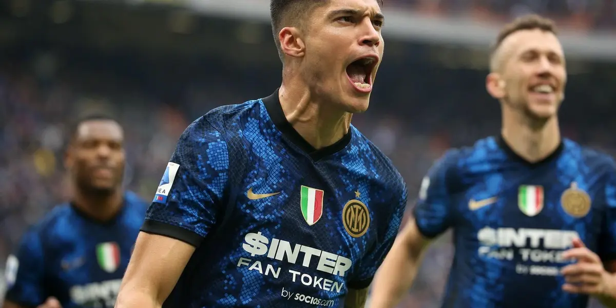 El Tuco marcó dos golazos para el triunfo de su equipo ante Udinese por 2 a 0.