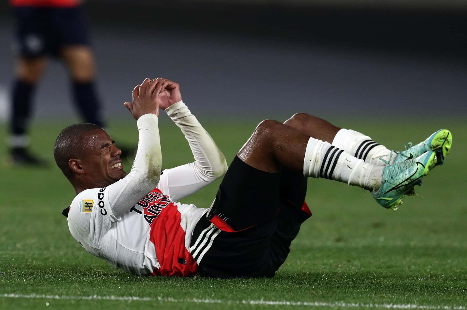 El uruguayo, que no fue convocado a las Eliminatorias Sudamericanas por sus molestias musculares, fue titular ante Independiente.