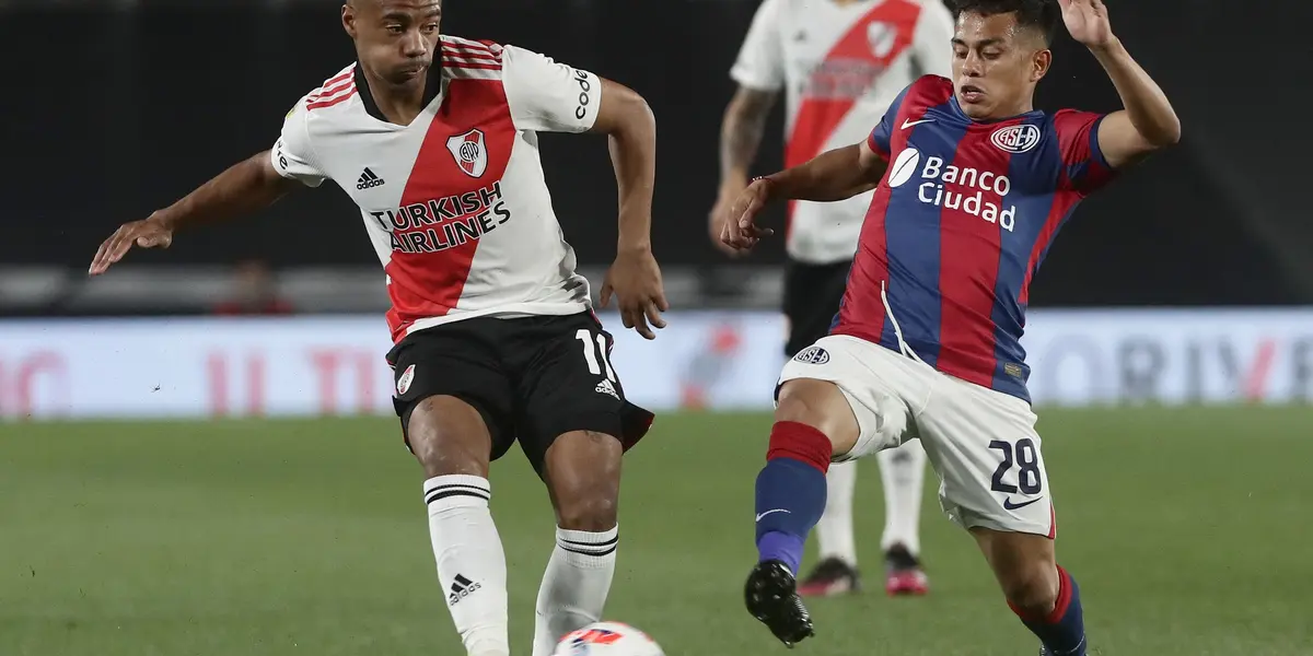 El uruguayo salió reemplazado a los 23 minutos del primer tiempo ante San Lorenzo.