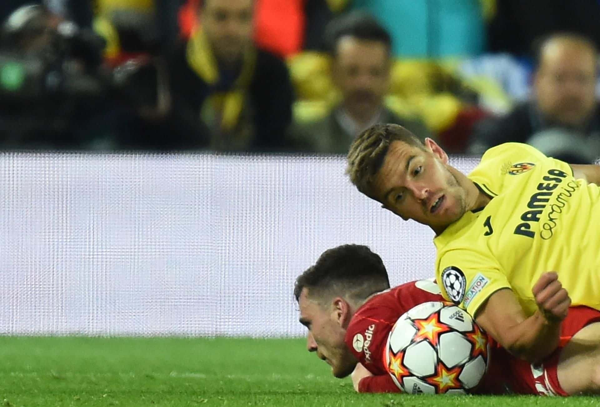El Villarreal de los argentinos cayó 2 a 0 en Inglaterra en la primera semifinal de la Champions League. La semana que viene será la revancha en España.