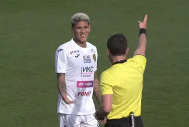 El volante, recién arribado al CSKA Moscú fue expulsado en su primera aparición con su nuevo equipo.