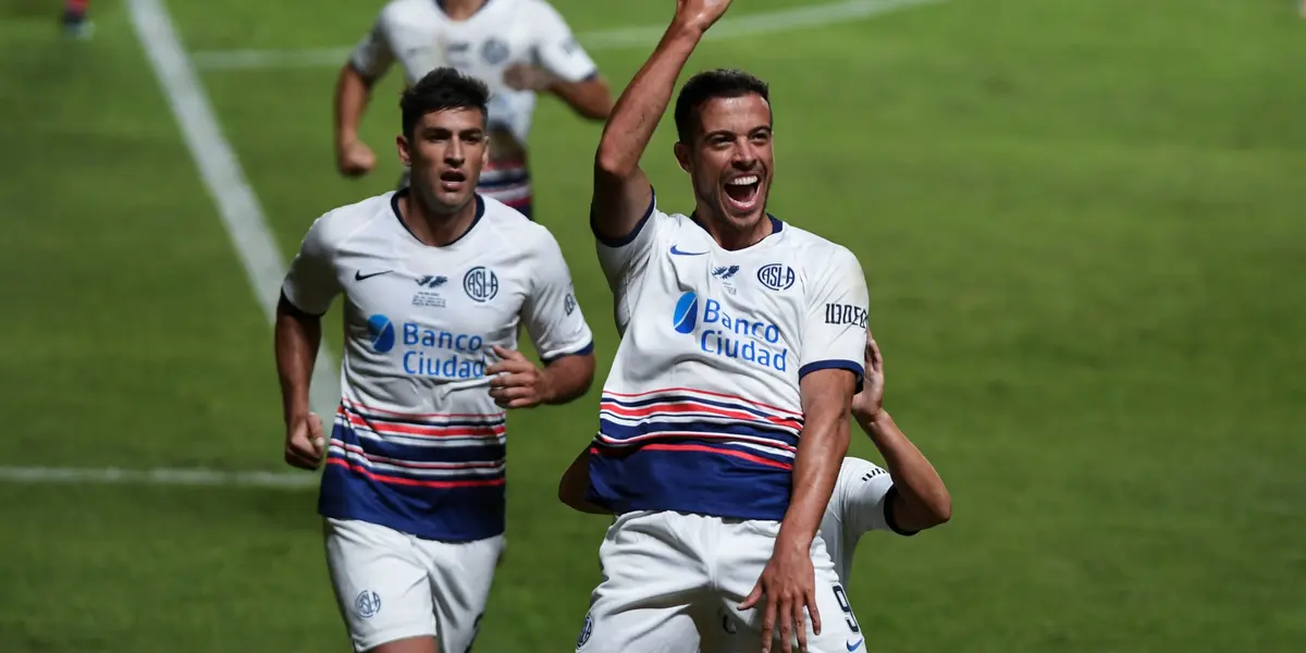 El Xeneize continúa analizando opciones en este mercado de pases.