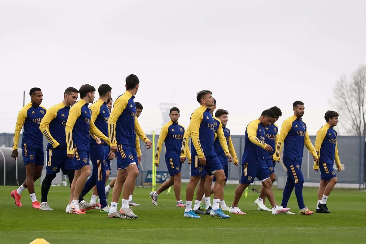 El Xeneize piensa de cara al futuro y actualmente utiliza muchos jugadores surgidos de las inferiores del club para darle rodaje y que se muestren en primera división, por otro lado, tiene un plantel con jugadores de jerarquía que cuentan con un buen salario en el club ¿Quién es el que más dinero gana? Enterate de toda la información acá.