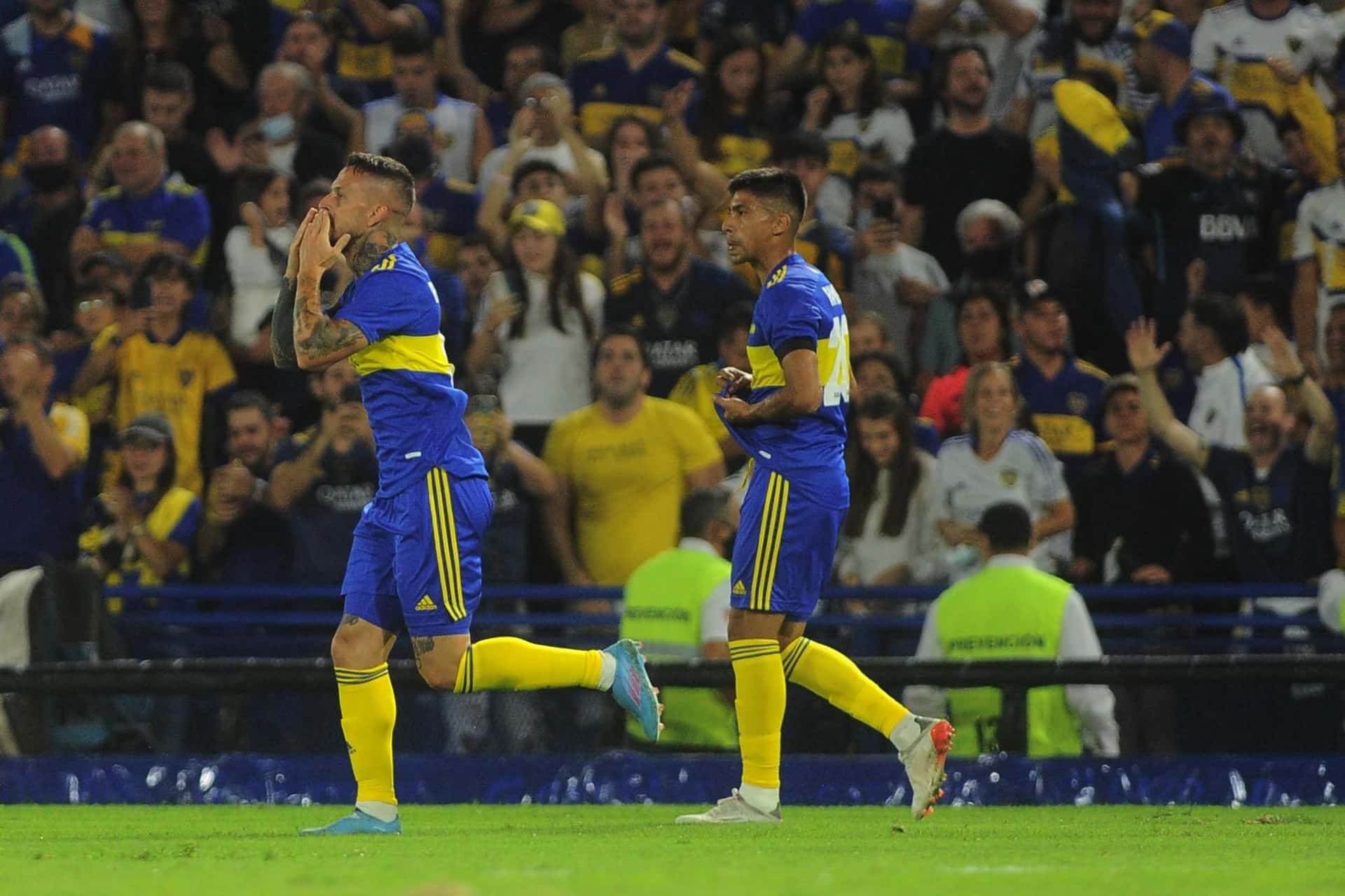 El Xeneize recibe al Timao en busca de los cuartos de final.